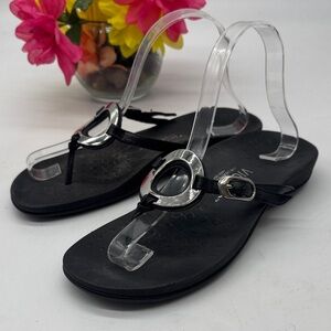 Vionic Karina Black Women’s Toe-Post Sandals with Silver Ring Size 7